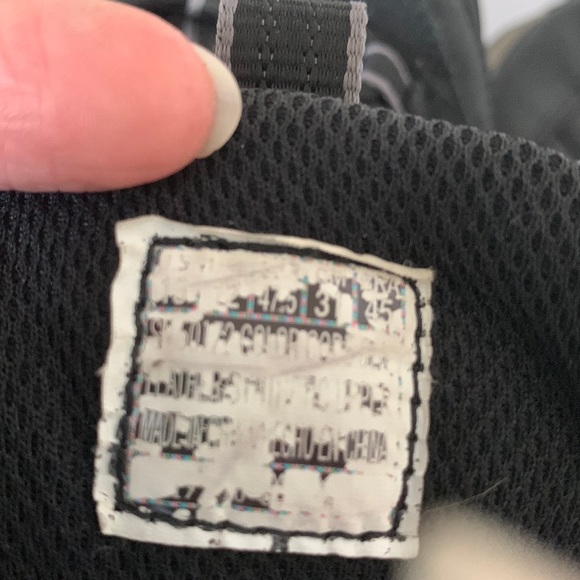 Men’s athletic shoes, Skechers, size 13, in good condition. - Picture 6 of 10